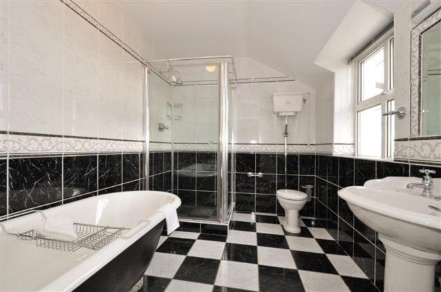 Claremount House B&B Голвей Екстер'єр фото